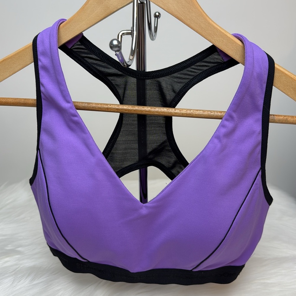 Victoria’s Secret Shock Absorber Sport Bra Med Support Purple & Black 36C
